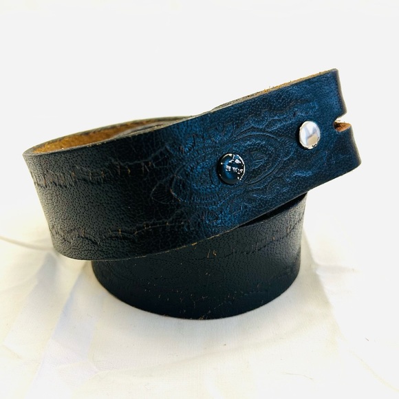 Brushy Creek Western Full Grain Cowhide Belt - Picture 11 of 12